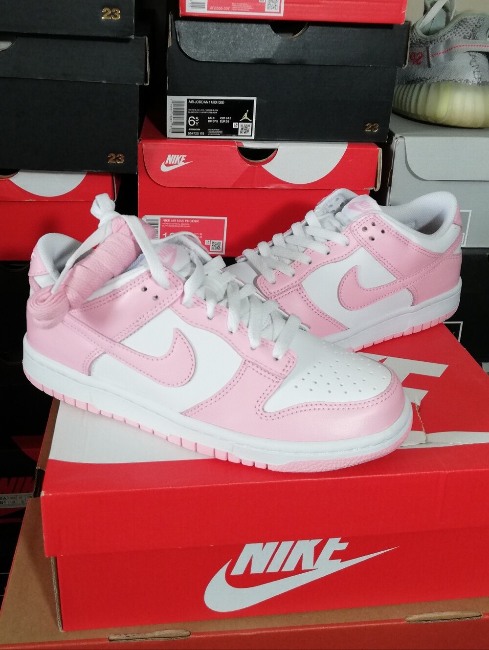 NIKE DUNK RETRO WHITE-PINK WOMEN'S US SIZE 8 NEW IN BOX WITH EXTRA LACES
